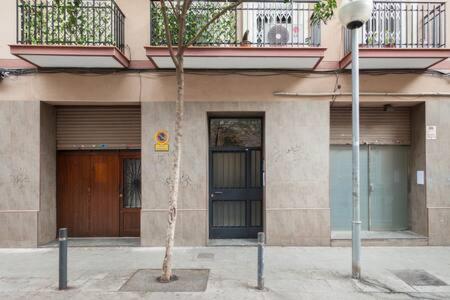 Camp Nou , Fira Barcelona Apartment โอสปิตาเล็ต เดอ โยเบรกัต ภายนอก รูปภาพ